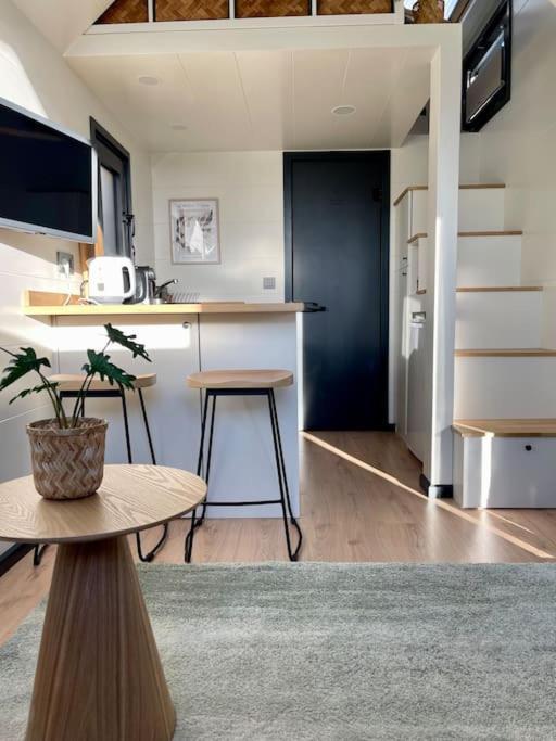 Tiny House With Sauna & Jacuzzi Near Amsterdam Vijfhuizen Экстерьер фото
