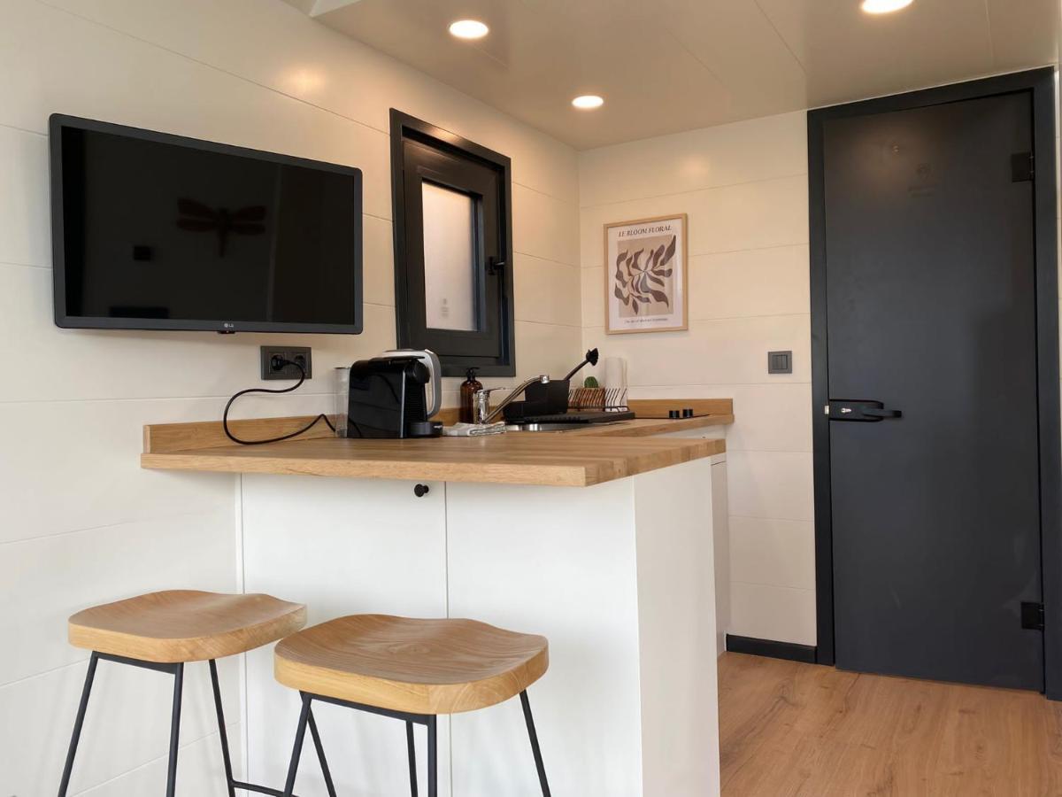 Tiny House With Sauna & Jacuzzi Near Amsterdam Vijfhuizen Экстерьер фото