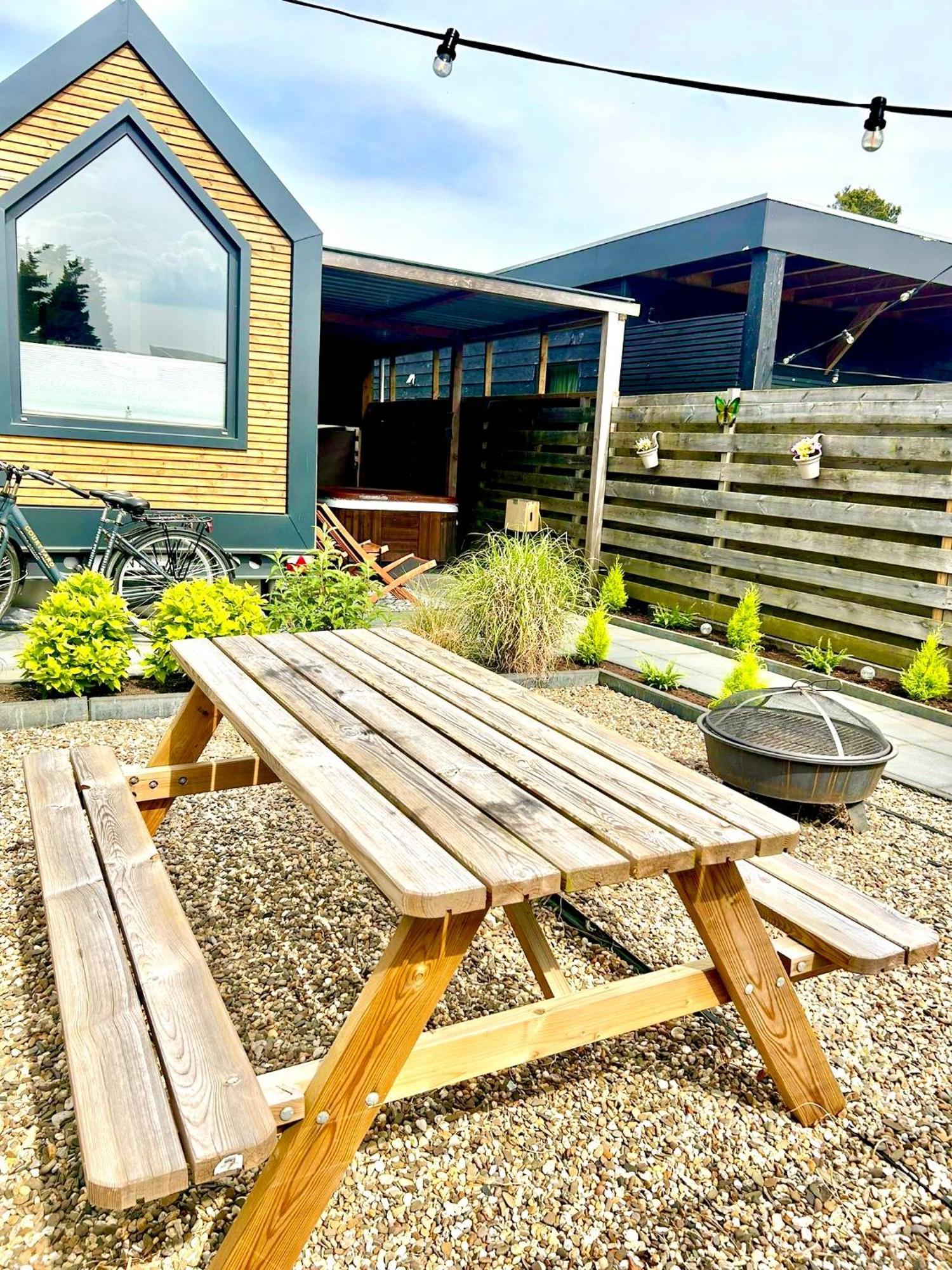 Tiny House With Sauna & Jacuzzi Near Amsterdam Vijfhuizen Экстерьер фото